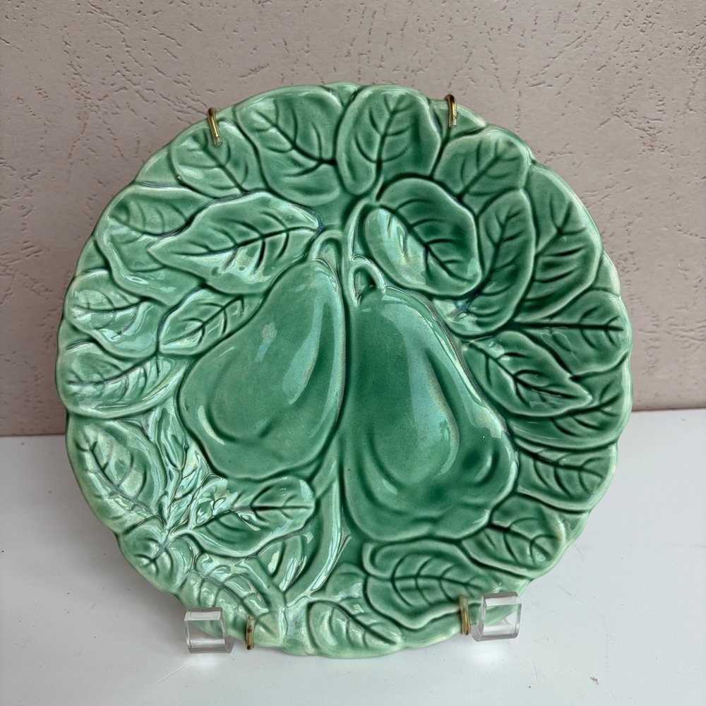 Vintage Green Majolica Style Pear Relief Ceramic Decorative Wall Plate 8 Inch